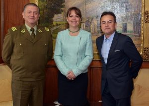 senadora-von-baer-alcalde-reyes-general-director-carabineros-reten-carimallin