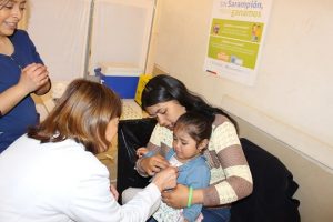 vacunacion-sarampion-mall-valdivia