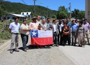 Vecinos y autoridades valoraron el sueño de los corraleños de asfaltar el camino Amargo-San Carlos.