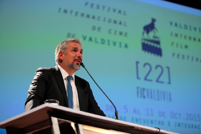 En su segunda visita a Los Ríos, ministro de Cultura anunció entrega de nuevos fondos para el Centro de Promoción Cinematográfica de Valdivia