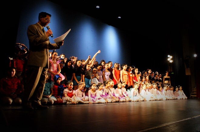 Encuentro Regional de Danza Escolar de Valdivia 2015: exitosa muestra de estudiantes repletó el teatro Lord Cochrane