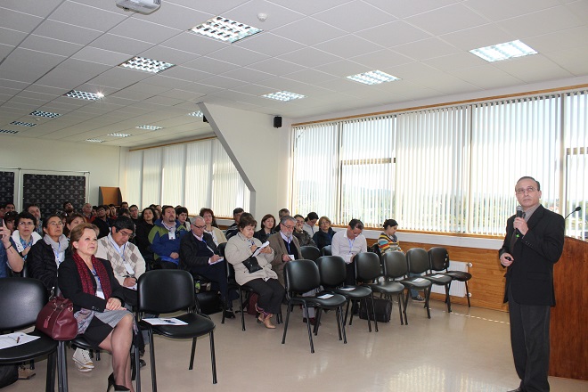 300 personas participaron en el Seminario de Redes Sociales y Comercio Electrónico, realizados en La Unión y Valdivia