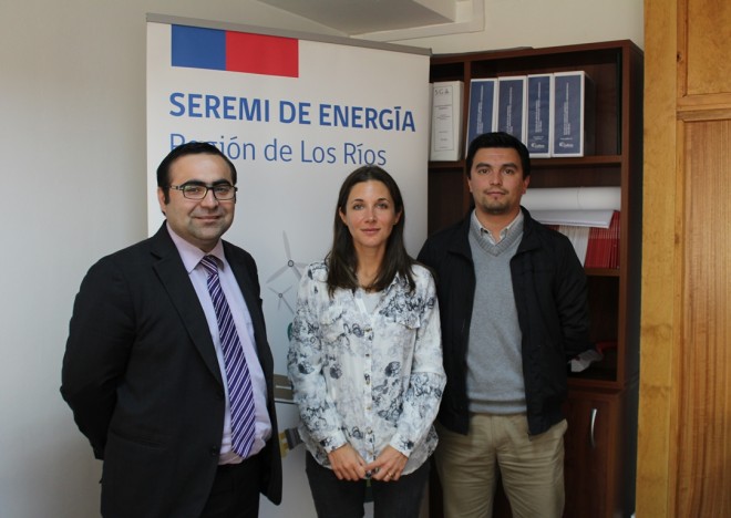 Dos valdivianos ganaron concurso de pasantías internacionales en materia energética