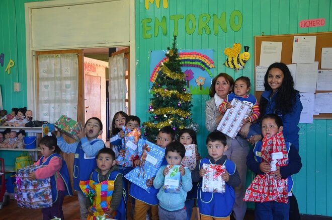 Secretaría Regional Ministerial de Educación regaló sonrisas a niños y niñas de Dollinco