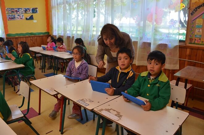 213 establecimientos de Los Ríos podrán postular a proyectos de tecnologías para el programa de aprendizaje Enlaces 2016
