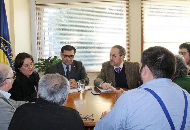 Fiscal Regional Juan Agustín Meléndez se reunió con gobernadora y comerciantes de Valdivia