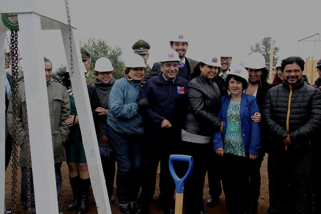Primera Piedra en El Llolly convocó a vecinos y autoridades