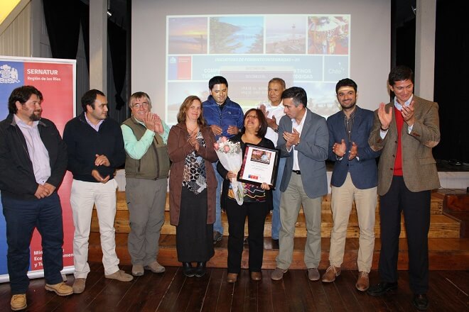 Sernatur Los Ríos destaca premio obtenido por emprendedora de Liquiñe