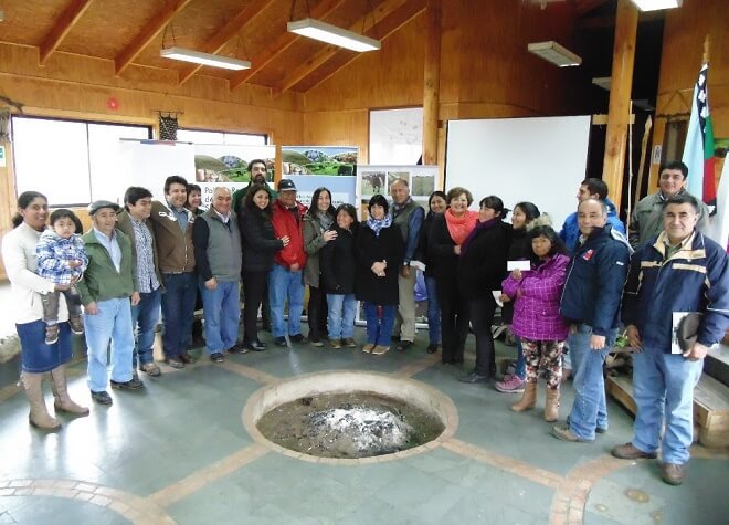 Campesinos mapuche de Paillaco recibieron recursos para el cultivo de praderas