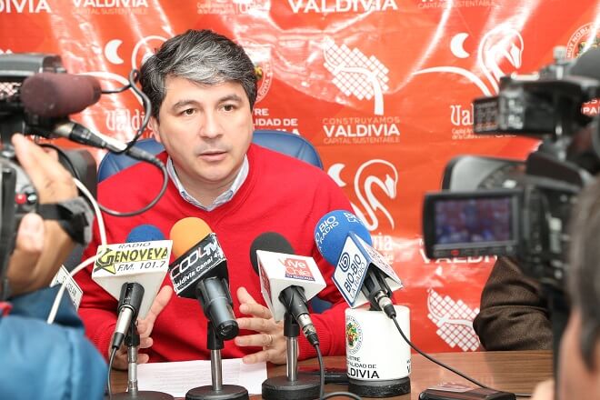 Alcalde de Valdivia llama a aunar esfuerzos tras cifras de desempleo