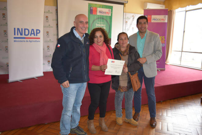 INDAP y PRODEMU mejoran las oportunidades de la mujer rural en Los Ríos