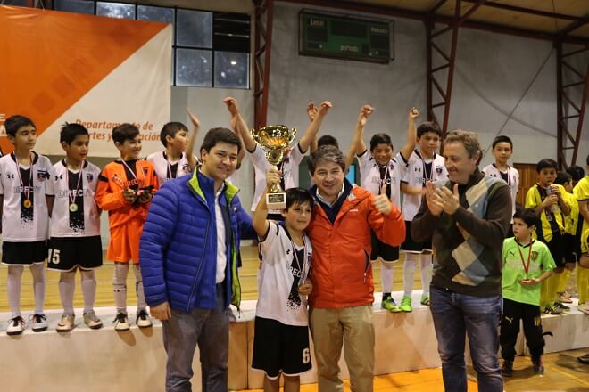 Colo Colo campeón de la liga futsal sub 10 en Valdivia