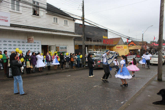 Con esquinazos de cueca Barrio Comercio La Unión celebró las Fiestas Patrias