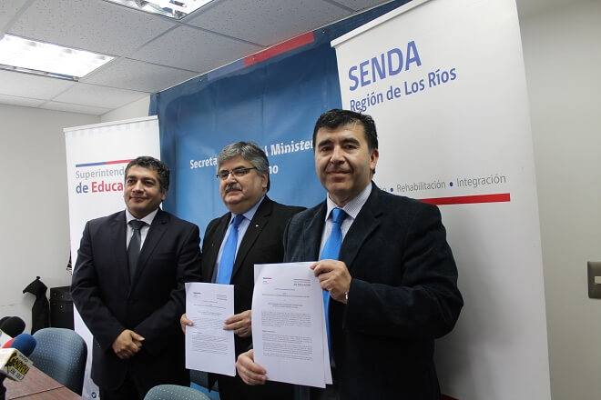 SENDA Los Ríos y Superintendencia de Educación firmaron acuerdo de colaboración en temáticas preventivas en ámbito escolar