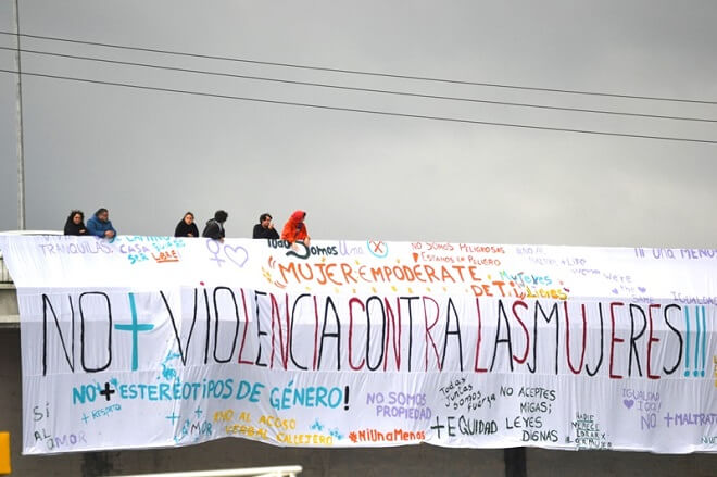 La ciudadanía hizo un llamado a vivir una vida libre de violencia contra las mujeres en Valdivia