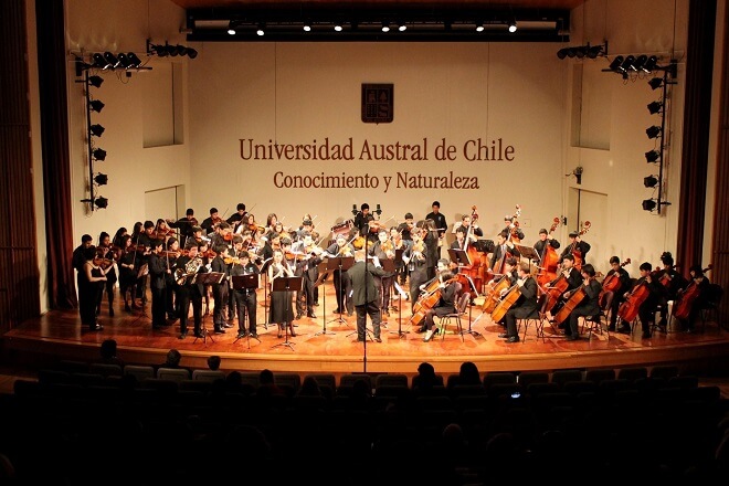 Con soprano Verónica Villarroel adelantan detalles de apertura del Teatro Cervantes en Valdivia  