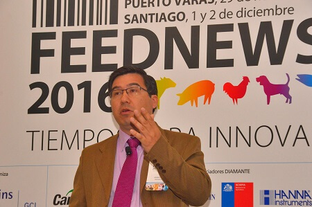 Investigador de la UACh abordó relación entre cambio climático y producción animal en Seminario FeedNews