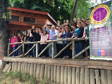 Dirigentas sociales de Panguipulli participaron en seminario para fortalecer rol y liderazgo