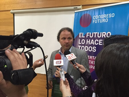 Senador De Urresti invita a participar en el Congreso del Futuro Los Ríos