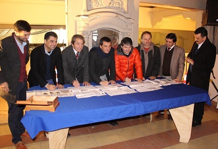 Con firma de planos y colocación de primera piedra se inició restauración del Teatro Cervantes de Valdivia en el Día del Patrimonio
