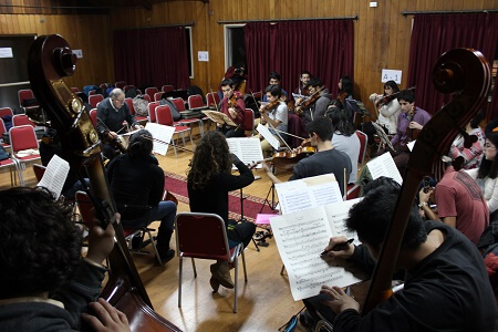 Orquesta Filarmónica de Los Ríos cumple una década de funcionamiento y celebra con catorce conciertos en cuatro comunas de la región