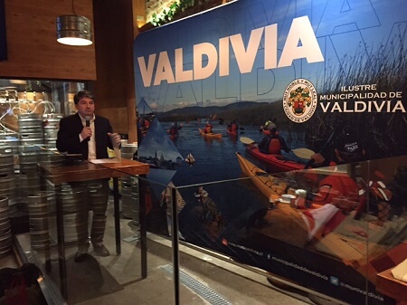 Municipalidad de Valdivia lanzó campaña turística de invierno en la Región Metropolitana