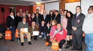 Municipio realiza charla de seguridad ciudadana a dirigentes de Valdivia