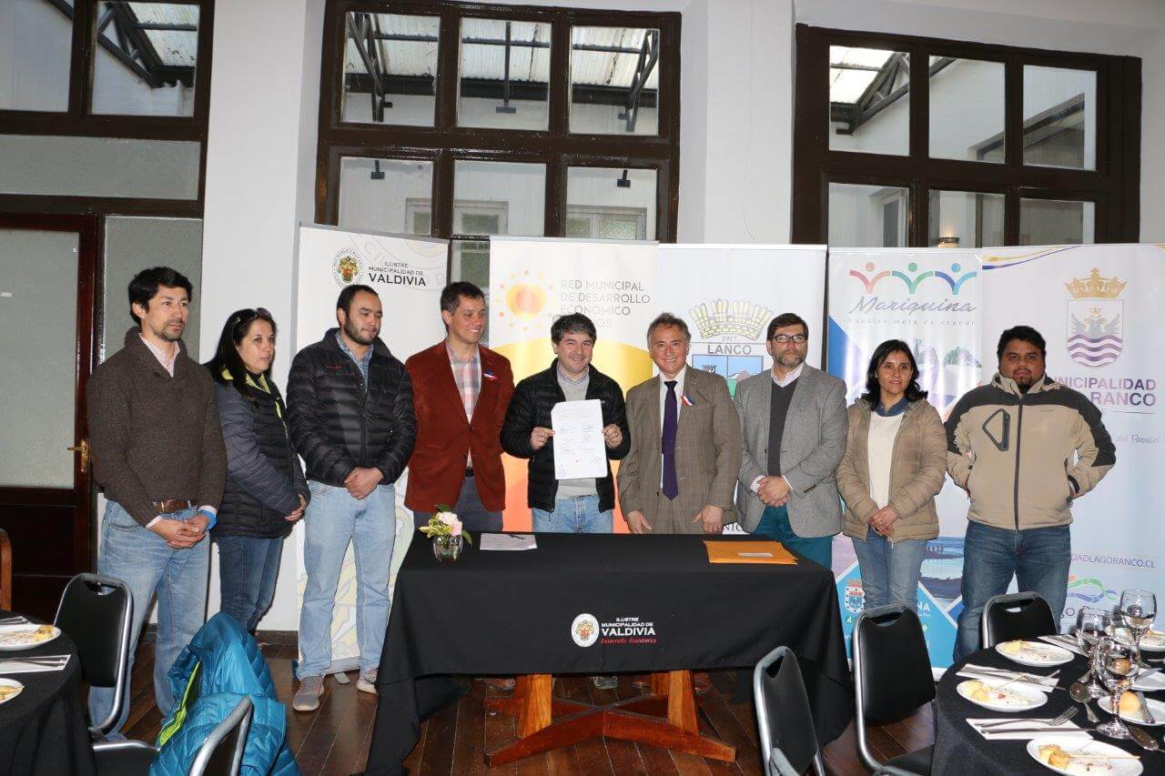 Municipios de la Región de Los Ríos firmaron convenio de cooperación para desarrollo económico local