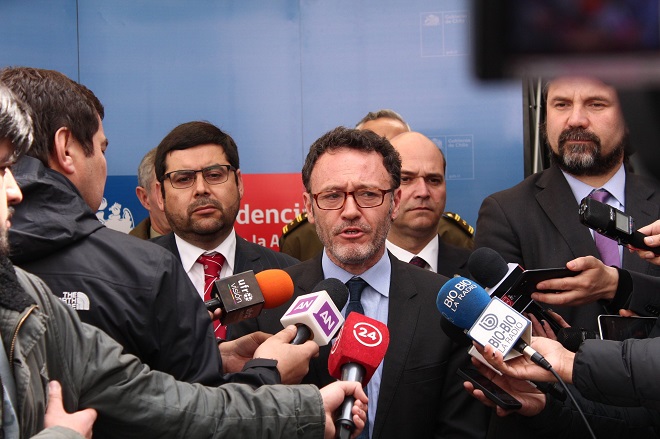 Gobierno y Fiscalía responden a imputados por incendio de iglesia en La Araucanía: “las únicas víctimas son los feligreses que estaban en el interior”