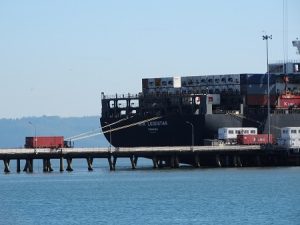 Conductores y operadores portuarios se capacitarán en industria logística en la UCSC
