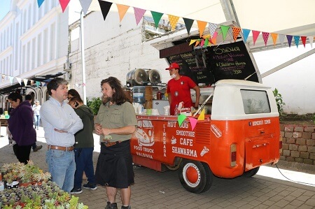 Continúa el “Boulevard de Food Trucks” en el Paseo Techado Camilo Henríquez