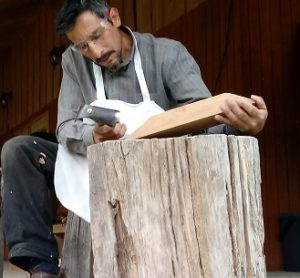Plan Patagonia Verde: artesanos talladores en madera siguen capacitándose