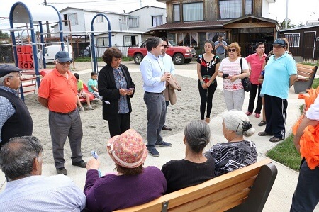 Municipalidad de Valdivia entrega a la comunidad tres plazas con accesos universales