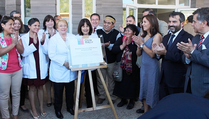 Presidenta Michelle Bachellete inauguró hospital Pu Mulen en Quilacahuin
