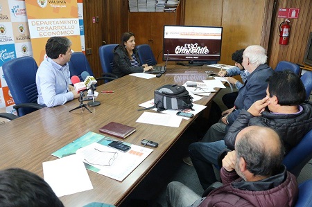 Municipio de Valdivia lanza nuevo sitio web destinado al emprendimiento