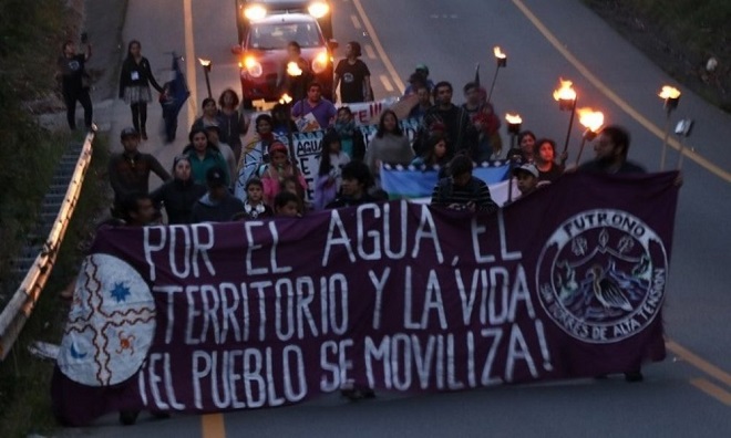 #rioquimansufre: futroninos marchan hasta puente Quimán y demandan protección para el conocido río