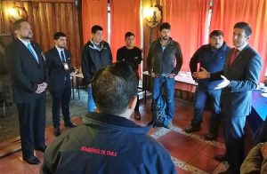 Detectives capacitaron a bomberos de distintas compañías de Valdivia   
