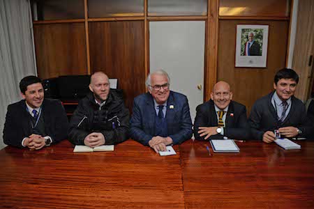 Autoridades regionales se reúnen con multigremial de Chiloé y generan mesa de trabajo