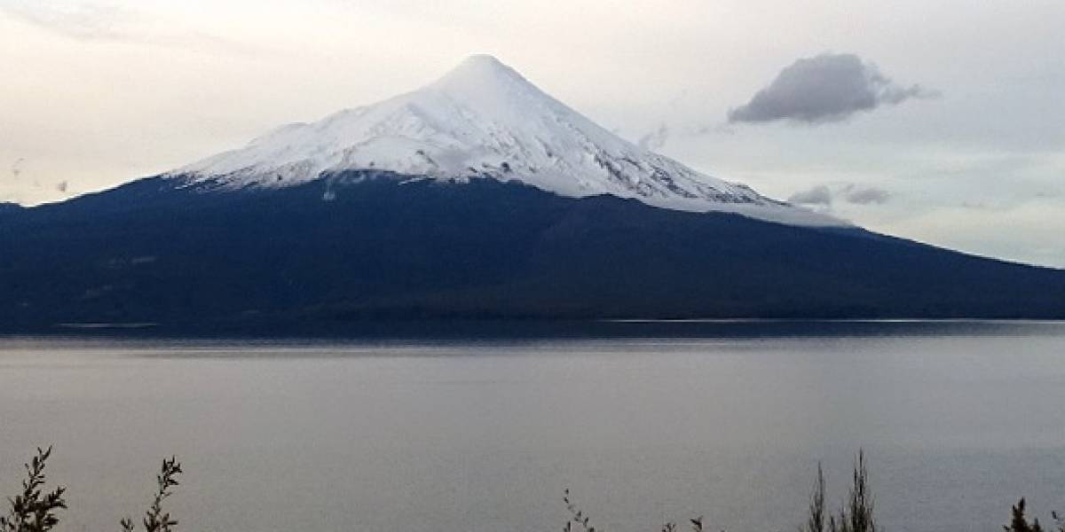 Sernageomin declara alerta amarilla por actividad en el volcán Osorno