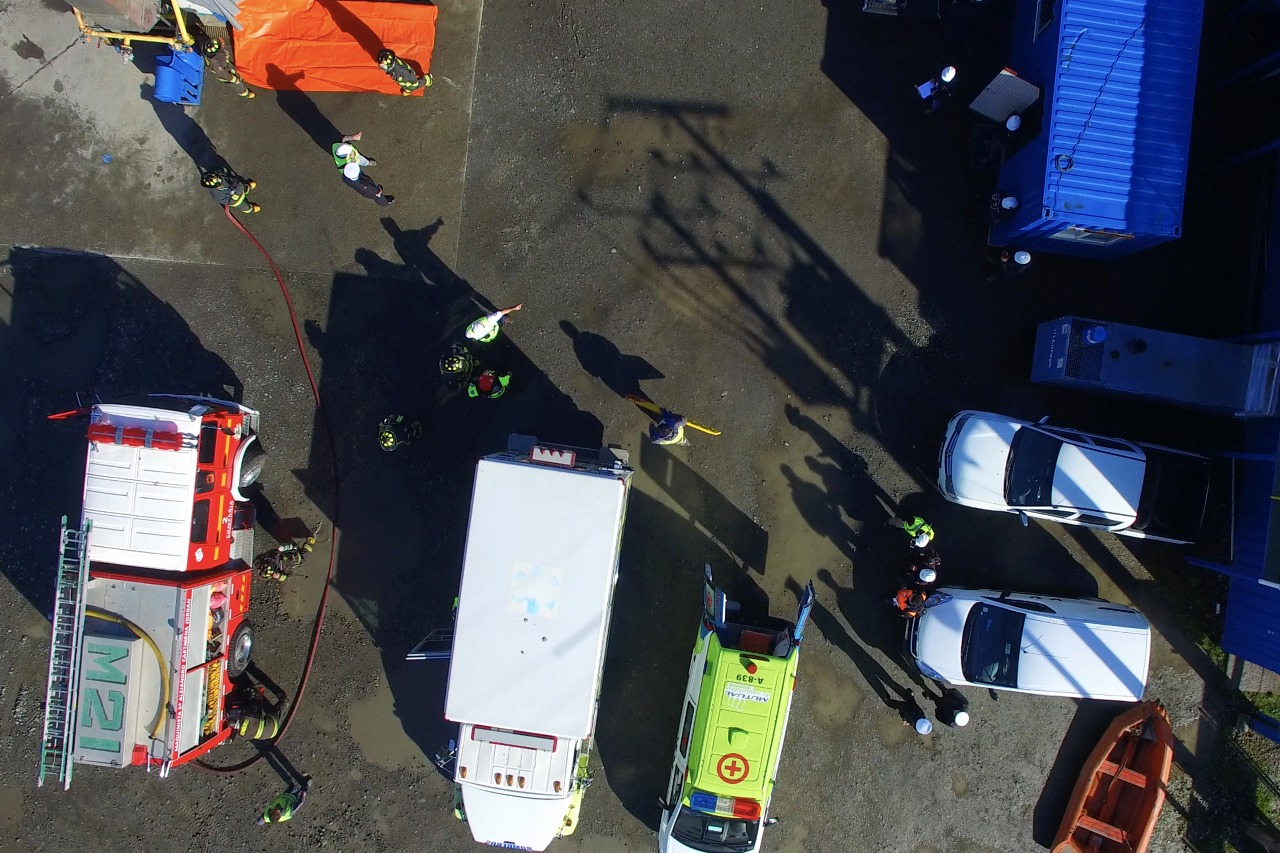 Fiordo austral realiza completo simulacro de emergencia en Calbuco