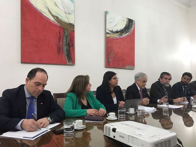 Intendente Harry Jürgensen participó de reunión de coordinación con presidente Sebastián Piñera e Interior