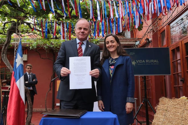 Ministro Walker encabeza lanzamiento del Departamento de Desarrollo Rural: “Debemos mejorar la calidad de vida de los sectores rurales de Chile”