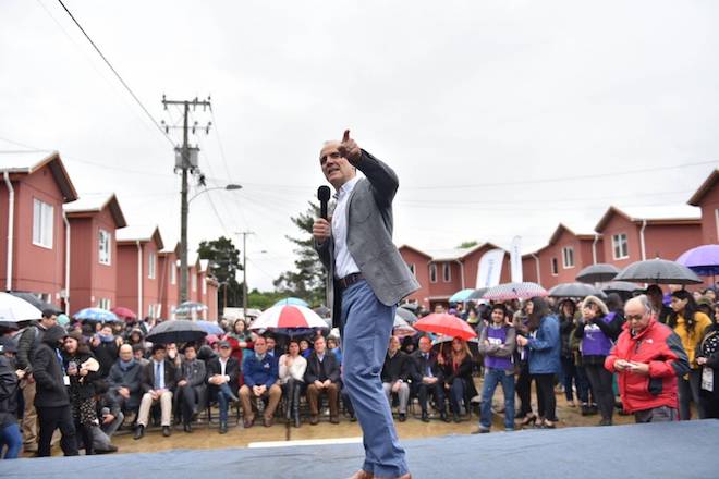 Ministro Cristián Monckeberg encabeza cierre definitivo de emblemático campamento Girasoles, en Valdivia