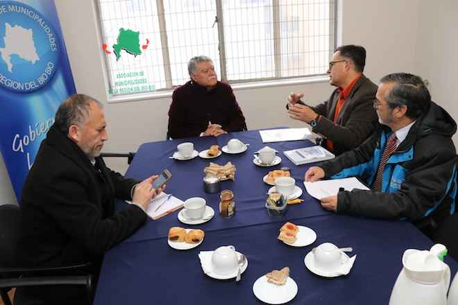 Asociación de Municipios de la Región del Biobío llamó al Gobierno a resolver paro de los profesores