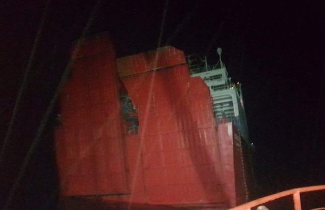 Motonave “Coyhaique” sufrió accidente en las cercanías de Puerto Aguirre: tripulantes y pasajeros fueron rescatados