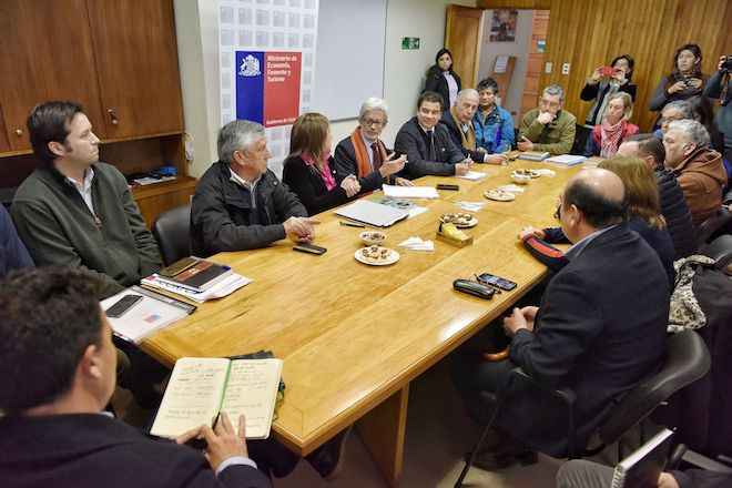 Ministro Fontaine promueve agenda de Reimpulso Económico en Región de Aysén
