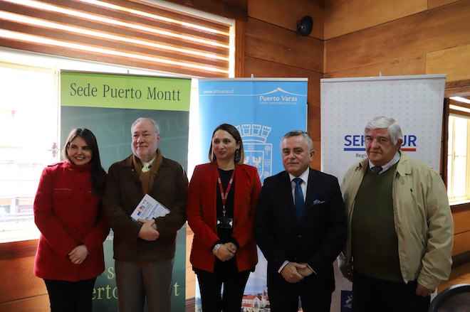 En sala de Concejo Municipal de Puerto Varas se lanzó Escuela de Innovación Turística que se realizará entre 30 de septiembre y 5 de octubre
