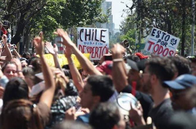 Presidente de la Cámara propone paquete de medidas para destrabar conflicto social en Chile
