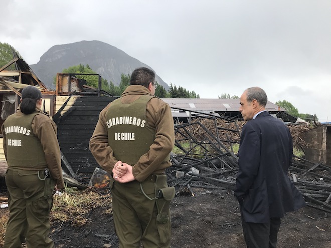 Fiscalía, PDI y Carabineros investigan saqueo a Farmacia y posterior incendio de bodega en Coyhaique
