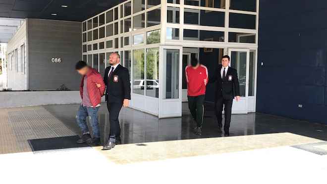 PDI y Fiscalía logran detención de imputados que destrozaron vidrios de la Intendencia de Coyhaique